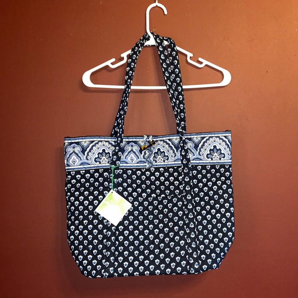 *ON HOLD* Vera Bradley bag